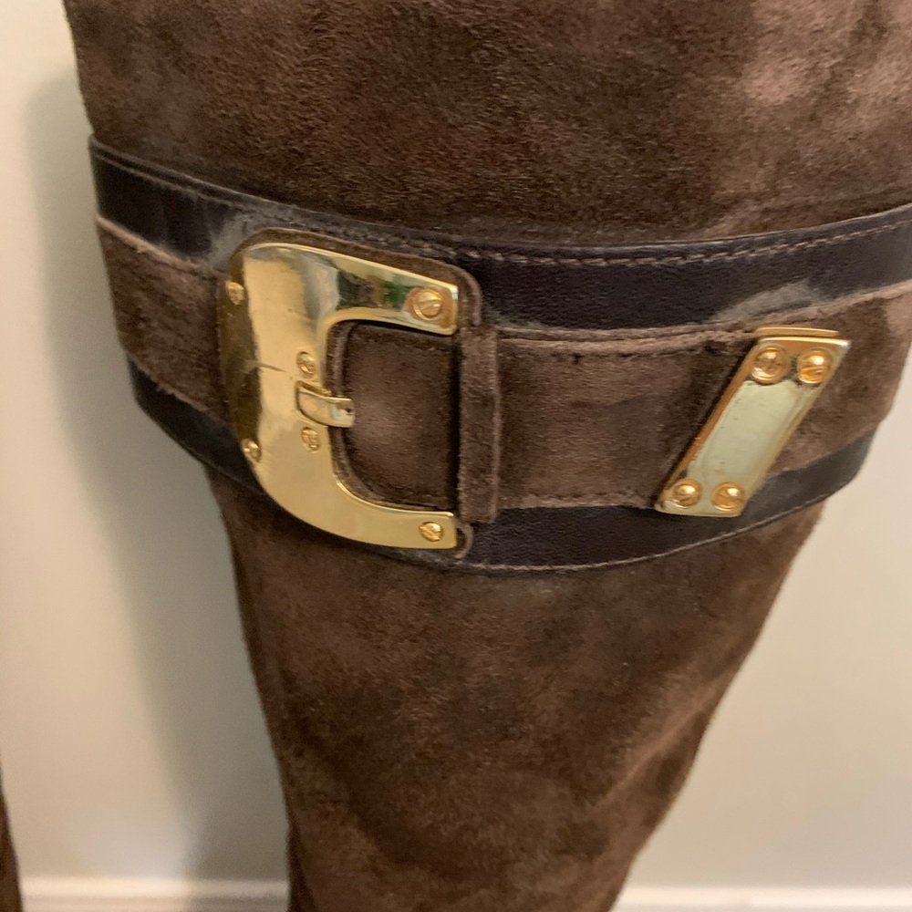 Boots - Picture 2 of 11